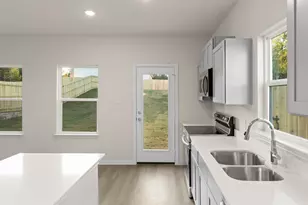 936 Holly Ave, Sherman, TX 75092 - Photo 12