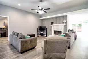 4825 Bobtown Rd, Garland, TX 75043 - Photo 2