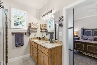 333 Loggins Trail, Poolville, TX 76487 - Photo 20