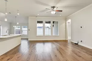 2056 Remington Dr, Irving, TX 75063 - Photo 4