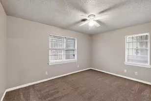 5447 Singing Hills Dr, Dallas, TX 75241 - Photo 32