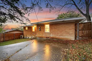 5447 Singing Hills Dr, Dallas, TX 75241 - Photo 14