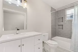 205 Laurel Ln, McGregor, TX 76657 - Photo 16