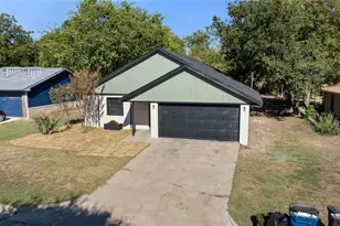 1727 Doyle, Granbury, TX 76048 - Photo 10