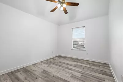 3528 Eisenhower Street, Carrollton, TX 75007 - Photo 32