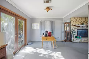 507 Galia St, Bowie, TX 76230 - Photo 6