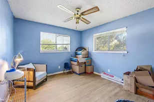 507 Galia St, Bowie, TX 76230 - Photo 10