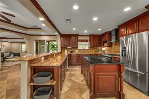 330 N Brighton Ave, Dallas, TX 75208 - Photo 10