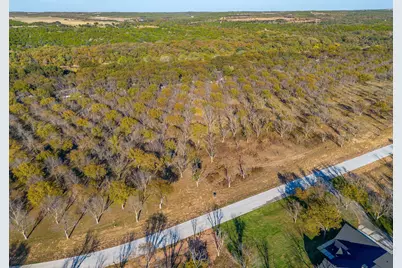 3030 E Landings N, Granbury, TX 76049 - Photo 2