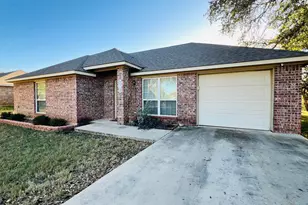 3317 1st St, Brownwood, TX 76801 - Photo 2