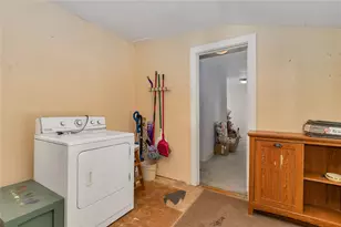 311 N Pendell Ave, Cleburne, TX 76033 - Photo 20