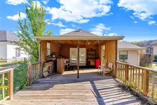 311 N Pendell Ave, Cleburne, TX 76033 - Photo 22