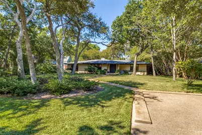 8231 Forest Hills Boulevard, Dallas, TX 75218 - Photo 4