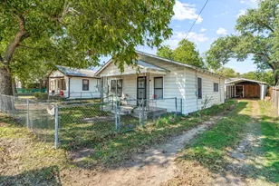 1115 E Pearl St, Stephenville, TX 76401 - Photo 4