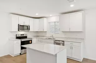 2716 Barton Spgs Dr, Denton, TX 76208 - Photo 2