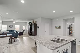 729 Emmons Crk St, Justin, TX 76247 - Photo 8