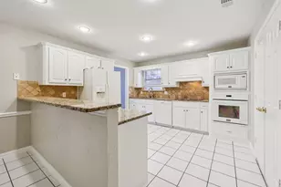 1377 Lone Star Blvd, Talty, TX 75160 - Photo 8