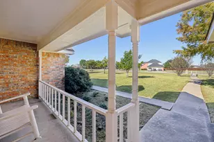 1377 Lone Star Blvd, Talty, TX 75160 - Photo 2