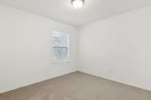 2724 Barton Spgs Dr, Denton, TX 76208 - Photo 16