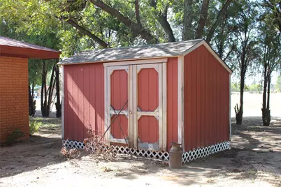 1621 W Main Street, Munday, TX 76371 - Photo 40