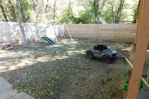 202 W Washington St, Paris, TX 75460 - Photo 14