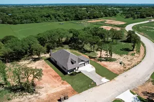 128 Loveta Ln, Boyd, TX 76023 - Photo 12