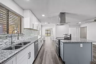 803 Clebud Dr, Euless, TX 76040 - Photo 10