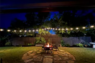 415 Daisy Ln, Robinson, TX 76706 - Photo 2