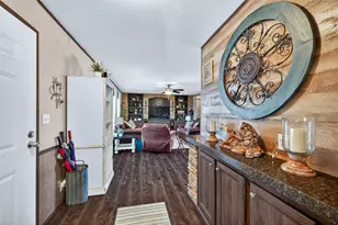 405 Stetson Dr, Southmayd, TX 76268 - Photo 4