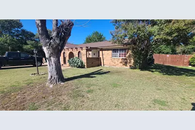 1408 Lagoona Lane, Edgecliff Village, TX 76134 - Photo 1