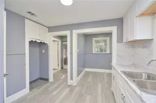 3238 Kinmore St, Dallas, TX 75223 - Photo 4