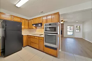 5300 Stagetrail Dr, Arlington, TX 76017 - Photo 12