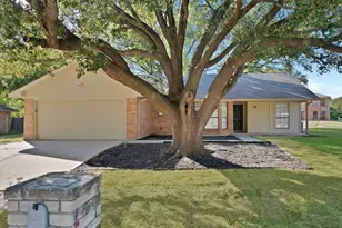 5300 Stagetrail Dr, Arlington, TX 76017 - Photo 1