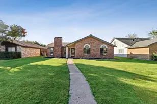 2926 Chariot Ln, Garland, TX 75044 - Photo 18