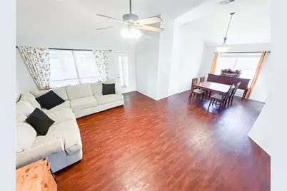 2115 Meadowview Drive, Corinth, TX 76210 - Photo 4