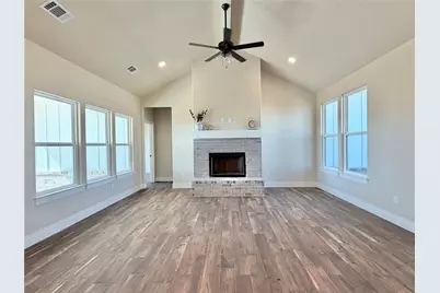 2000 Collin Street, Weatherford, TX 76085 - Photo 14