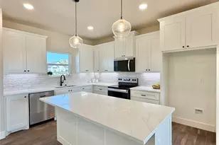 2000 Collin St, Weatherford, TX 76085 - Photo 6