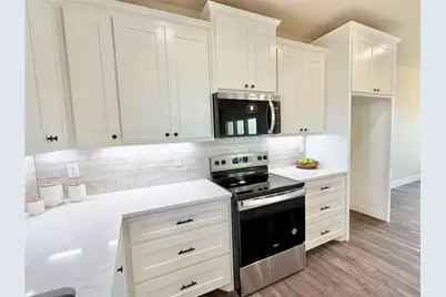 2000 Collin Street, Weatherford, TX 76085 - Photo 12