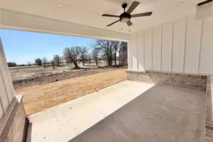 2000 Collin St, Weatherford, TX 76085 - Photo 30