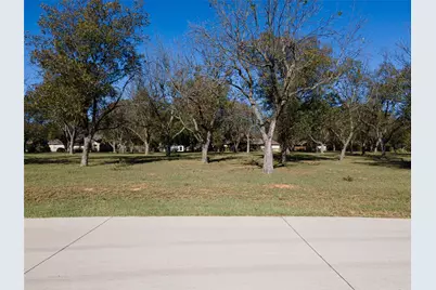 8009 W Landings Road, Granbury, TX 76049 - Photo 12