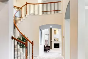 3027 Pamplona, Grand Prairie, TX 75054 - Photo 4