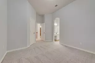 3027 Pamplona, Grand Prairie, TX 75054 - Photo 14