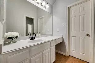 3027 Pamplona, Grand Prairie, TX 75054 - Photo 12