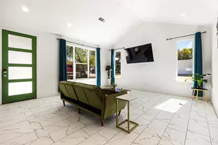 1115 Claude St, Dallas, TX 75203 - Photo 2