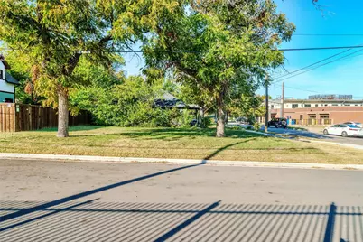 801 W Morphy Street, Fort Worth, TX 76104 - Photo 10