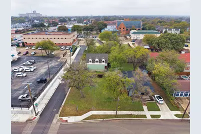 801 W Morphy Street, Fort Worth, TX 76104 - Photo 8