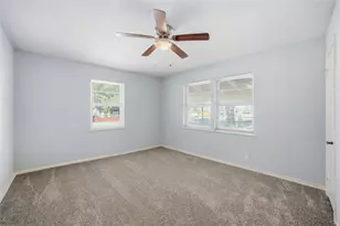 2926 N Prairie Creek Rd, Dallas, TX 75227 - Photo 18