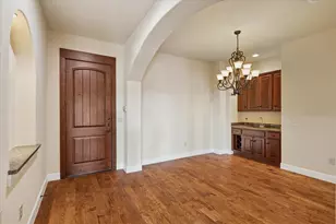 610 Via Ravello, Irving, TX 75039 - Photo 4