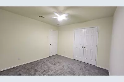 2456 Arroyo Springs Drive, Grand Prairie, TX 75052 - Photo 6