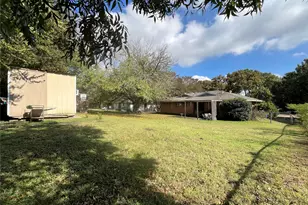 507 Lake Shore Dr, Ennis, TX 75119 - Photo 24